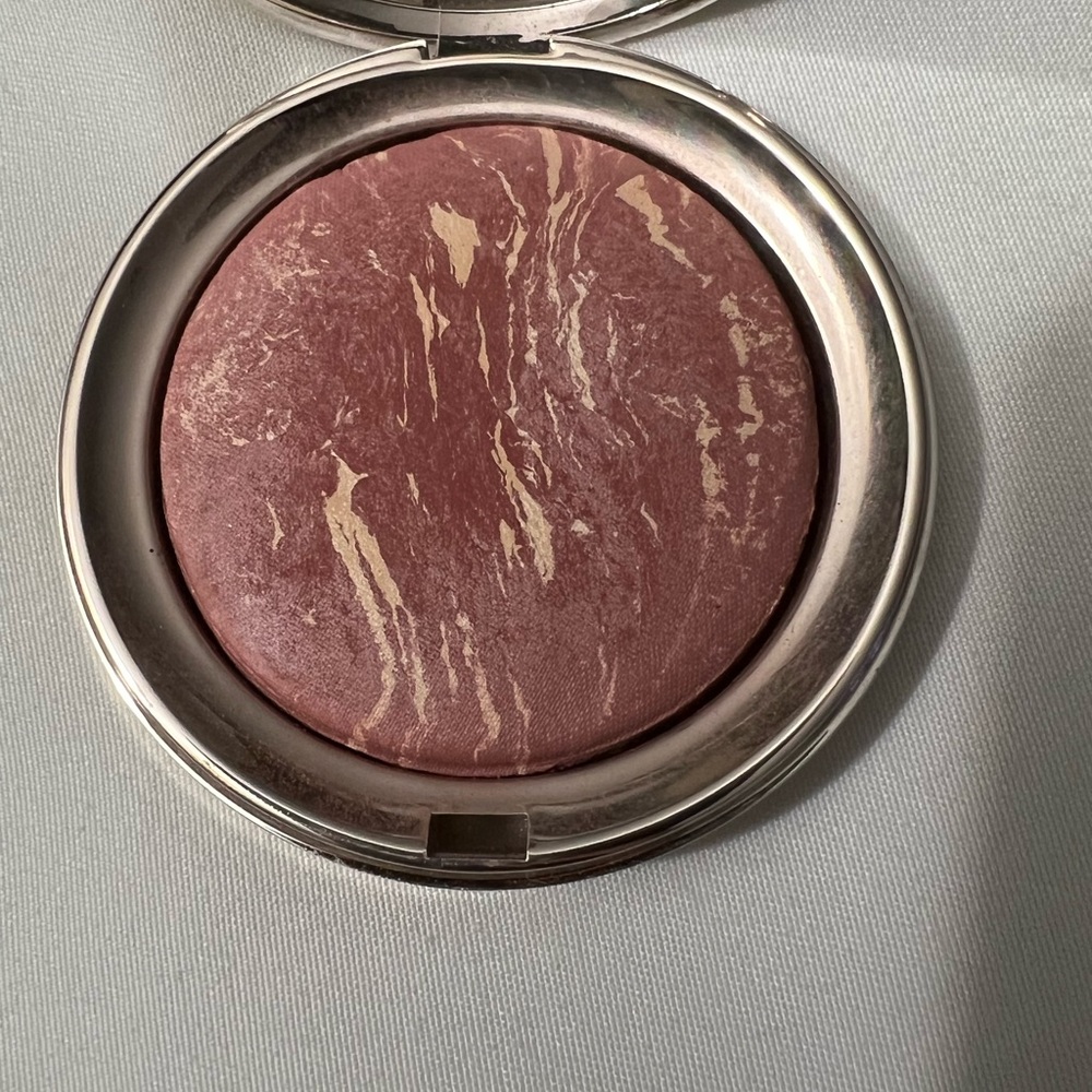 Ciate London- Blush - Picture 2 of 4